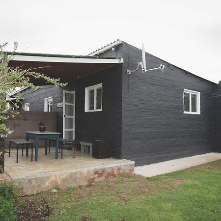 Beyond Urban Cottages Stormsrivier Buitenkant foto