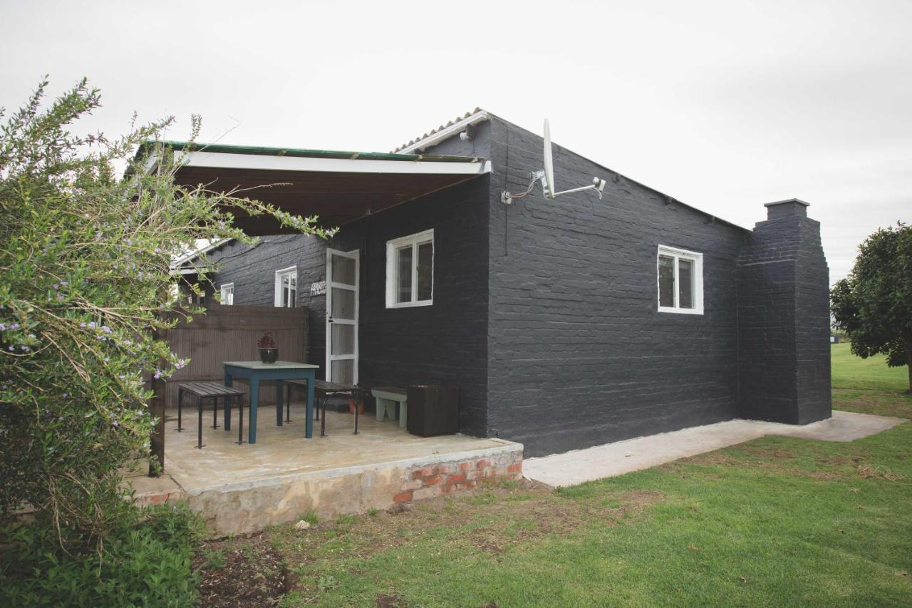 Beyond Urban Cottages Stormsrivier Buitenkant foto