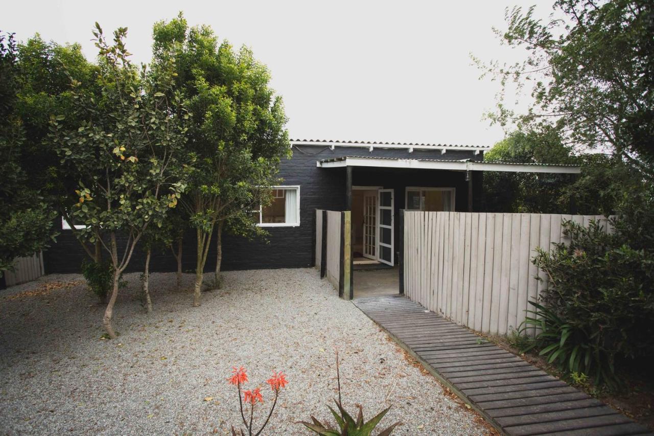Beyond Urban Cottages Stormsrivier Buitenkant foto